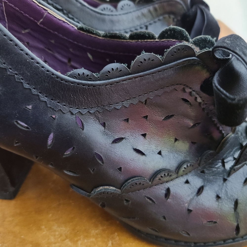 Mojo Moxie Unique Leather Retro Gothic Fun - Picture 4 of 11
